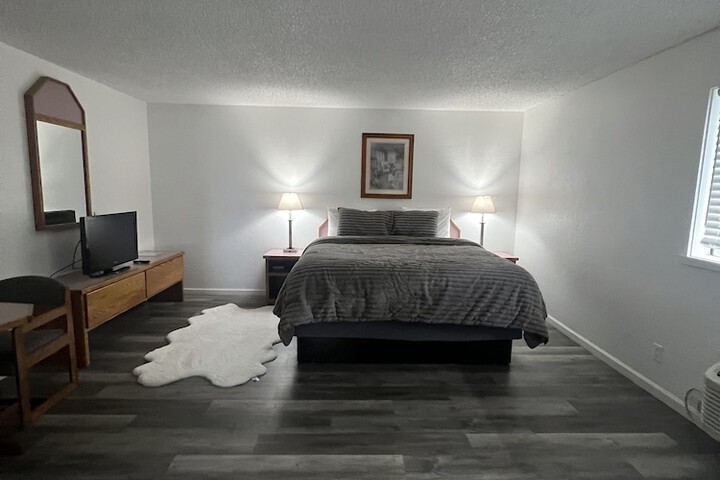 Room 34 of 65