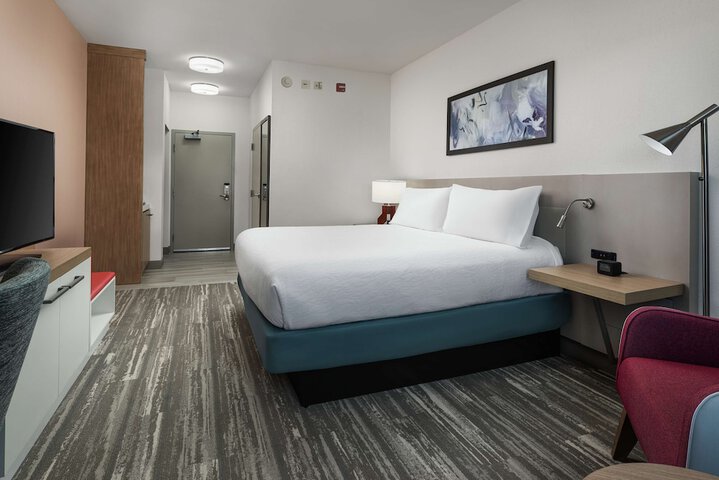 Room 16 of 35