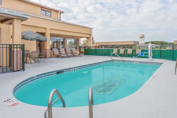 Pool 3 of 14