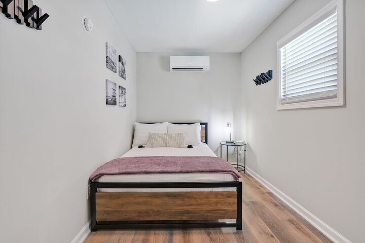 Room 156 of 164