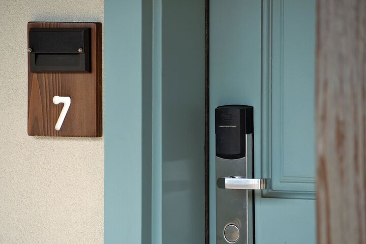 Room 26 of 48