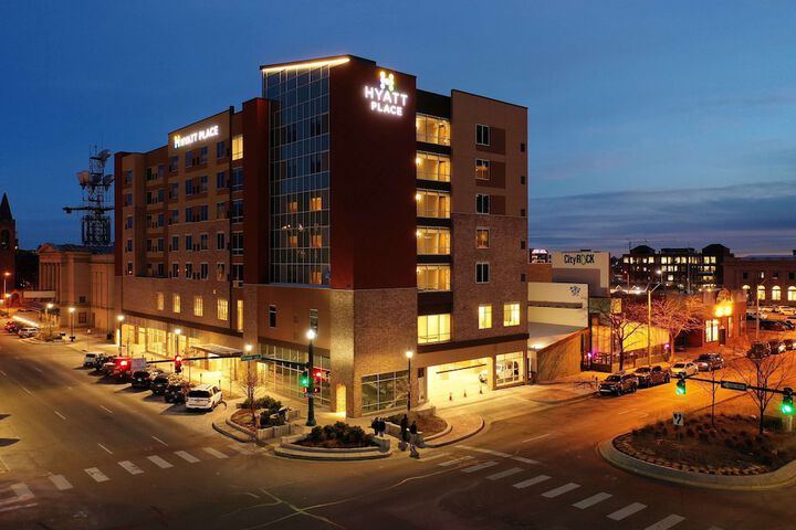 Hotel 4 of 30