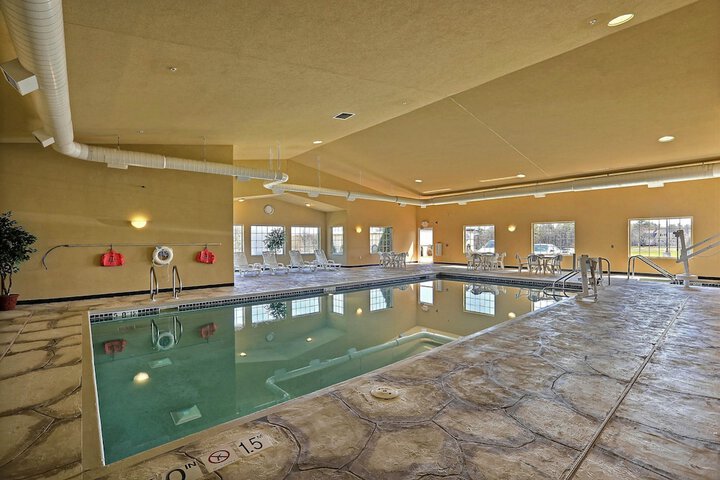 Pool 21 of 81