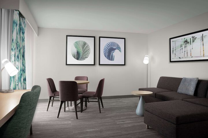 Room 14 of 34