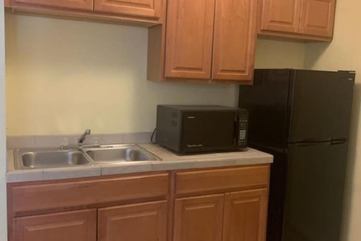 Europa Inn & Suites