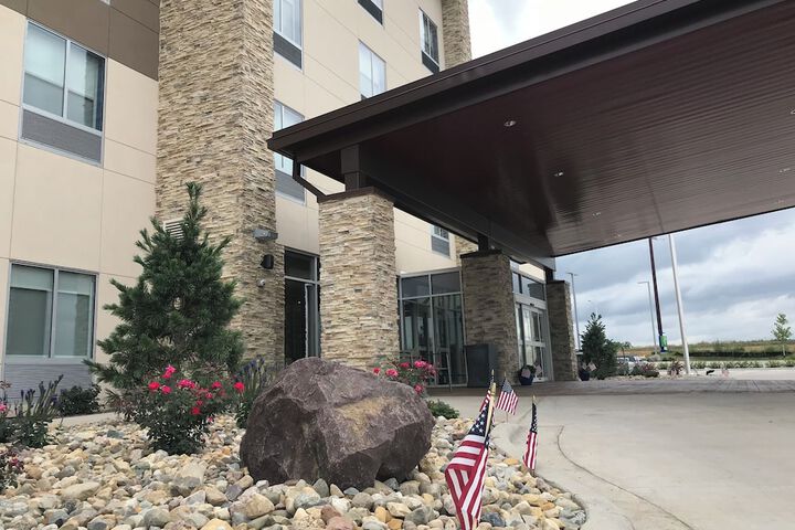 Holiday Inn Express & Suites Hannibal - Medical Center by IHG