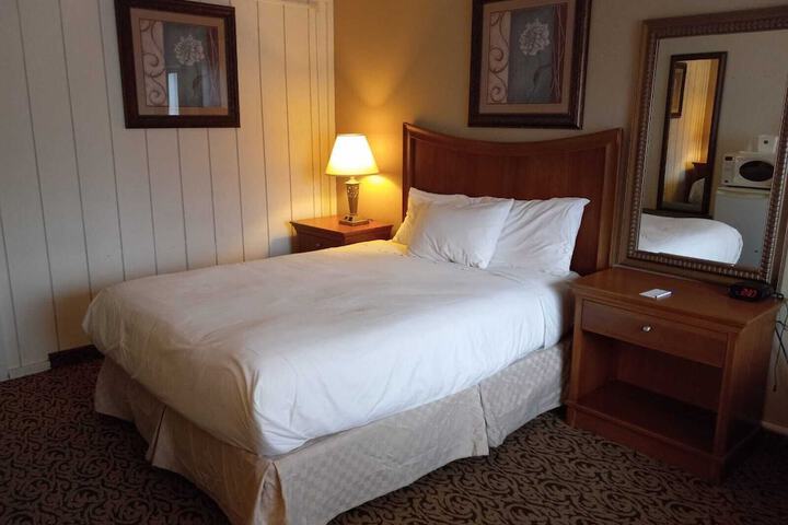 Room 9 of 26