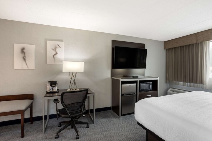 Room 31 of 86