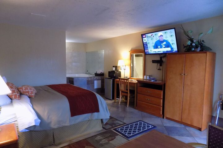 Room 11 of 21