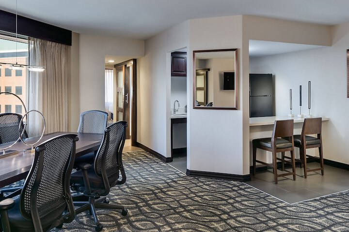 Room 17 of 45