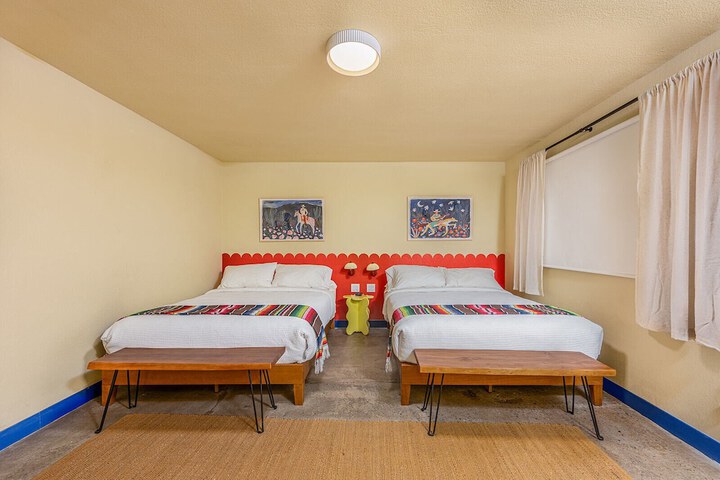 Room 34 of 37