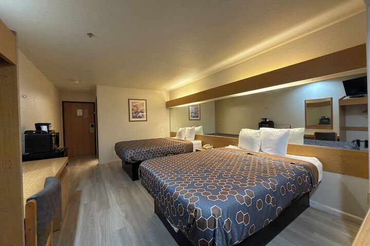 Americas Best Value Inn & Suites Ada