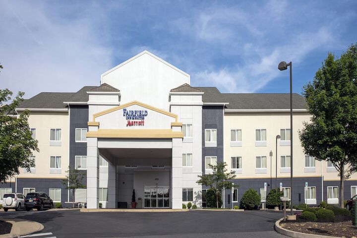 Fairfield Inn & Suites by Marriott State College