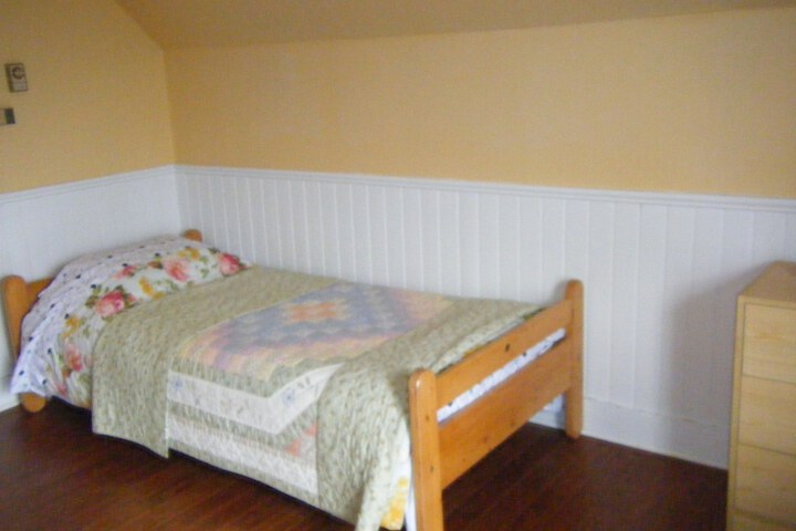 Room 43 of 65