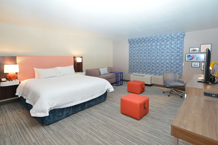 Hampton Inn & Suites Menomonie-UW Stout