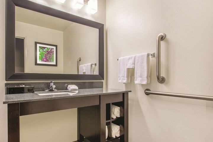 La Quinta Inn & Suites by Wyndham Tumwater - Olympia