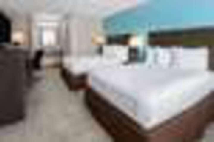 Room 104 of 156