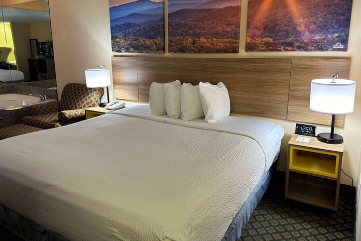 Room 31 of 40