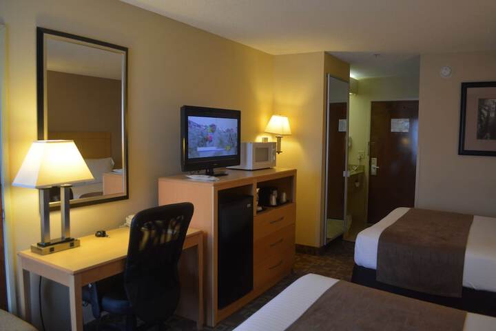 Room 11 of 38