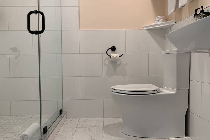 Room 11 of 21