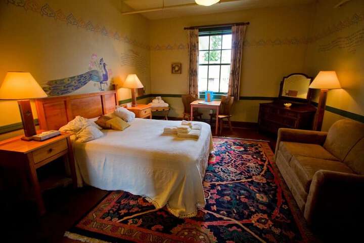 Room 62 of 125