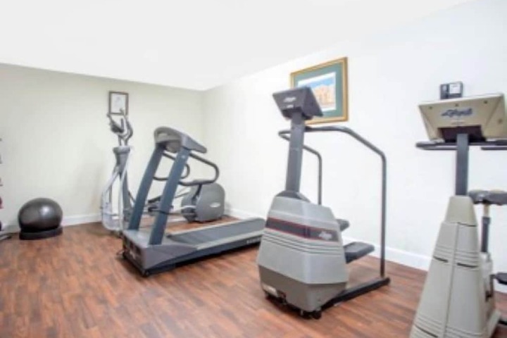Days Inn by Wyndham Greenville