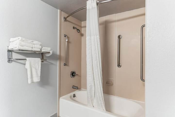 Room 29 of 51