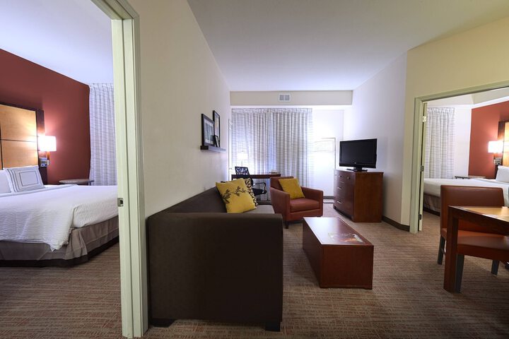 Room 17 of 22