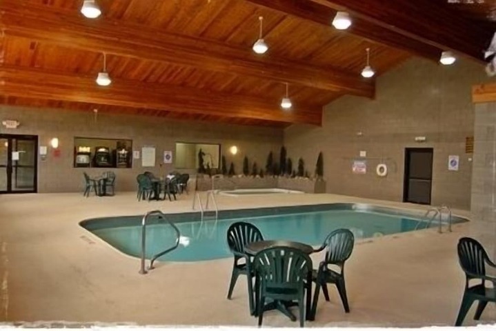 Pool 13 of 69