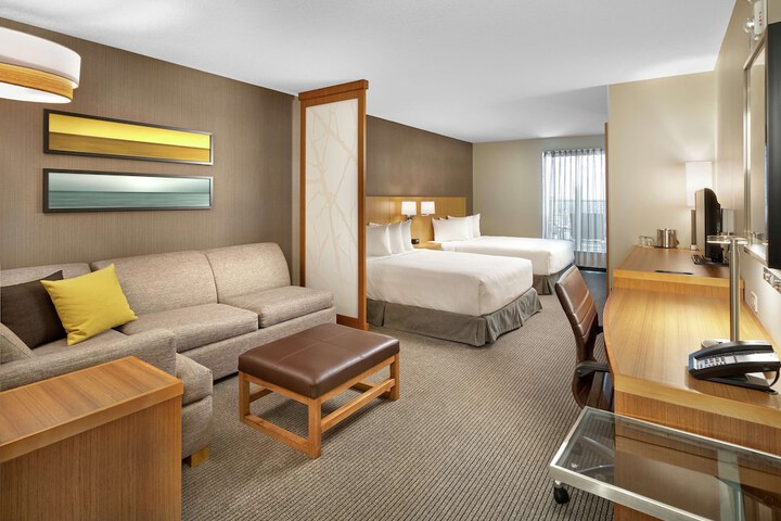 Room 30 of 53