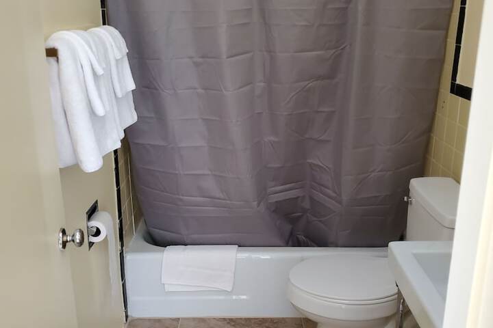 Room 17 of 22