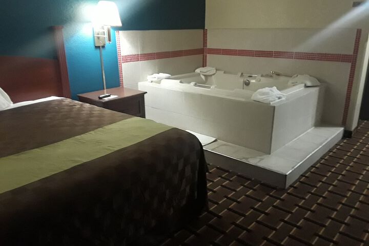 Room 21 of 29
