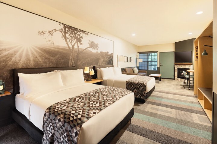 Room 16 of 53