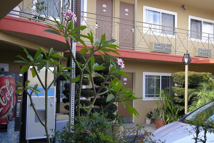 Hotel 5 of 42