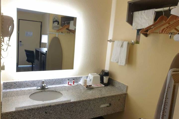Room 19 of 26