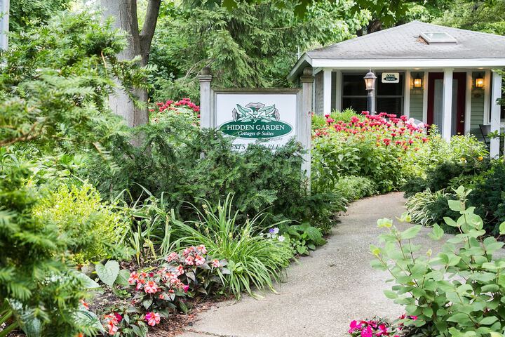 Hidden Garden Cottages & Suites