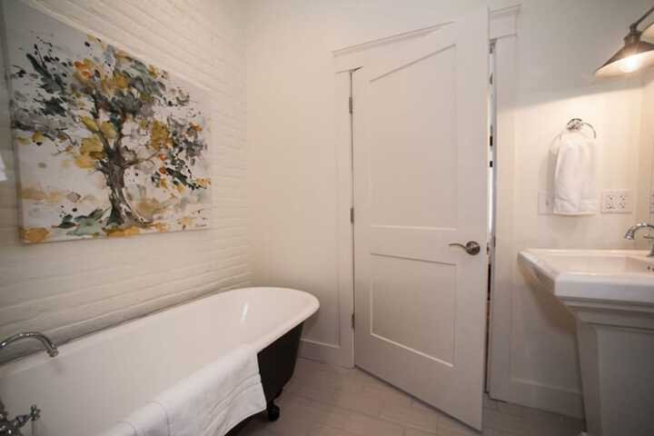 Room 26 of 53