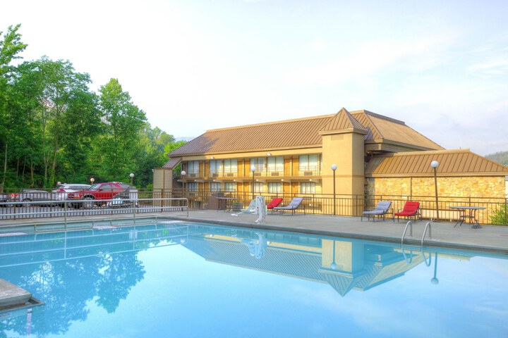 Pool 3 of 41