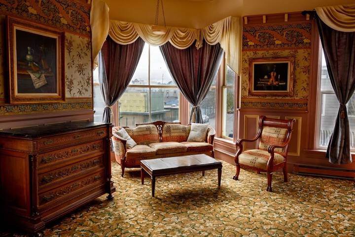 Room 18 of 39