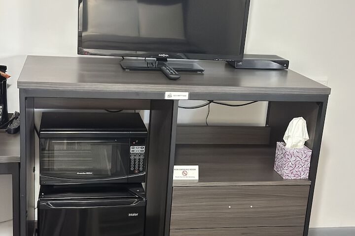 Room 5 of 13