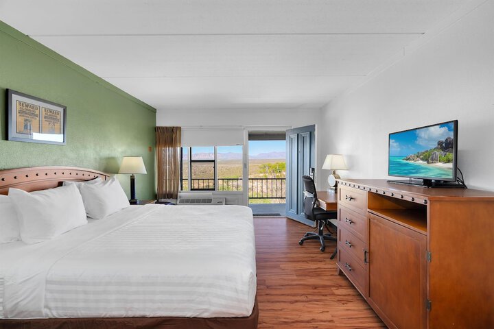 Tombstone Lookout Lodge SureStay Collection by Best Western