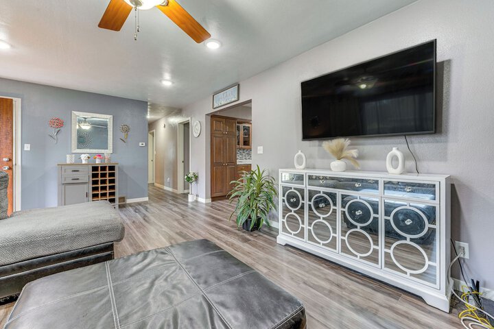 Newly Remodeled Home in Storm Lake w / Private Yard