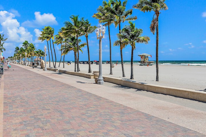 Beach 37 of 40