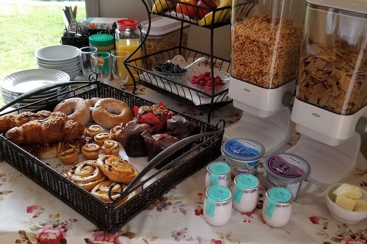 Breakfast/Coffee Service 54 of 63