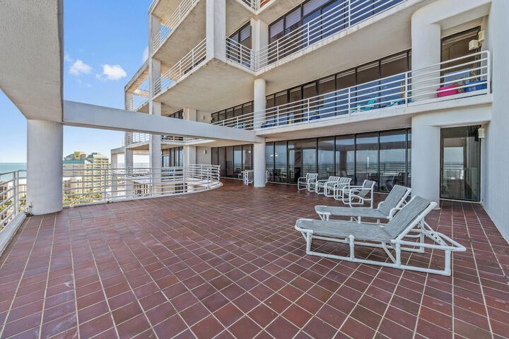 Terrace/Patio 191 of 231