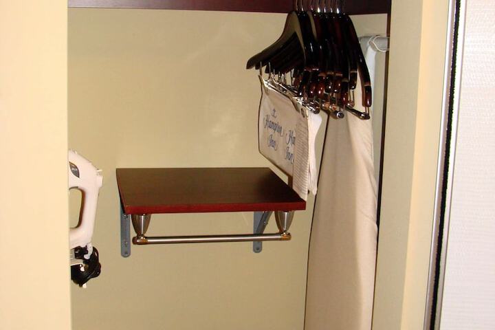 Room 14 of 27
