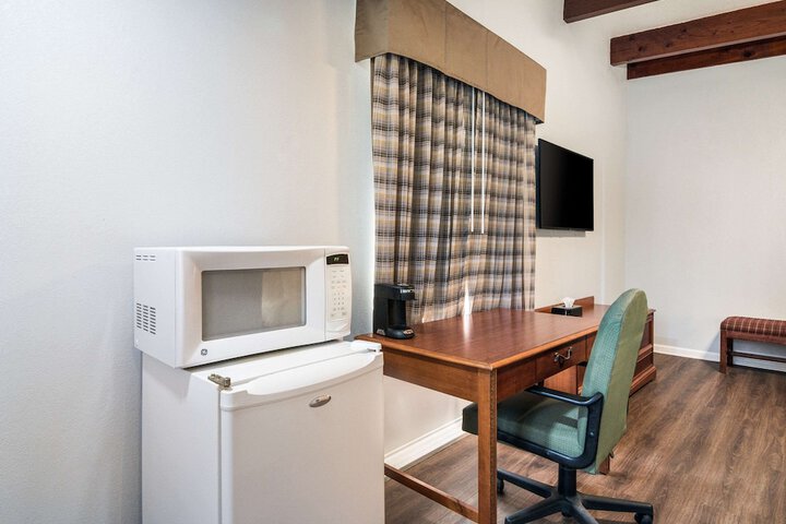 Room 21 of 75