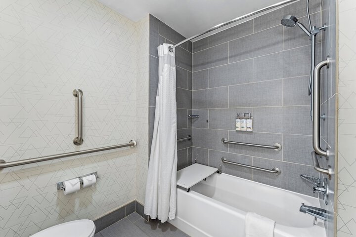 Holiday Inn Express Hotel & Suites Albany by IHG