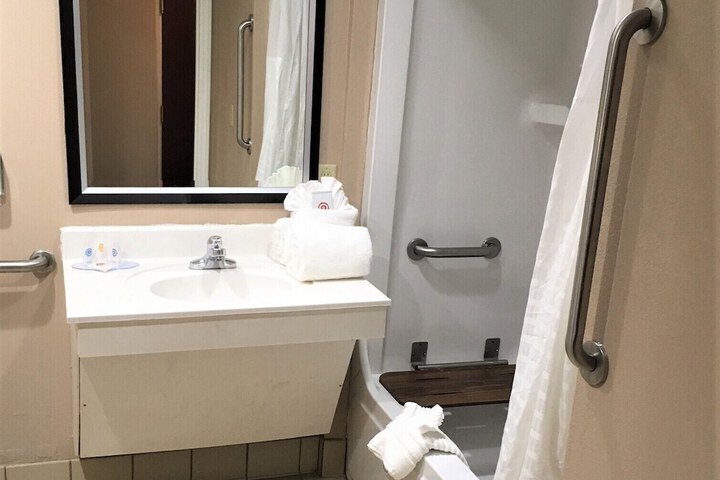 Comfort Inn & Suites Asheboro East