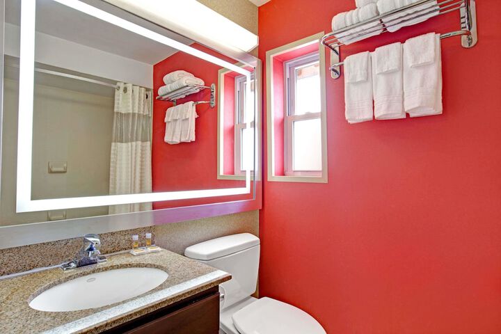 Room 8 of 14